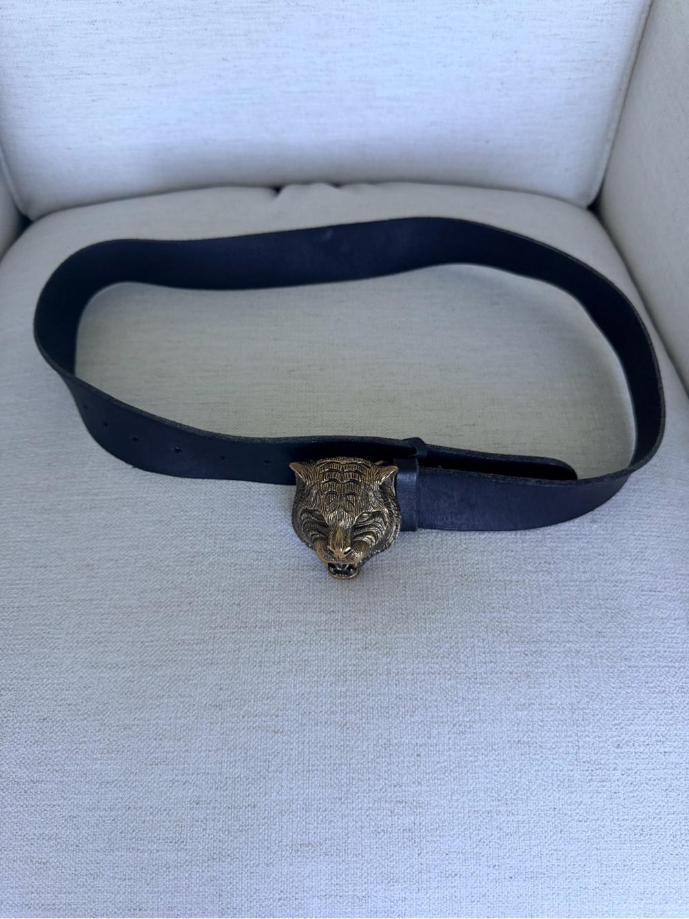 Gucci Black Leather Belt with Gold Tiger Head Buckle